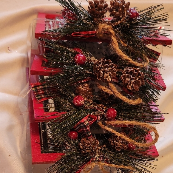 Christmas Decor Set of 4 - Picture 3 of 5